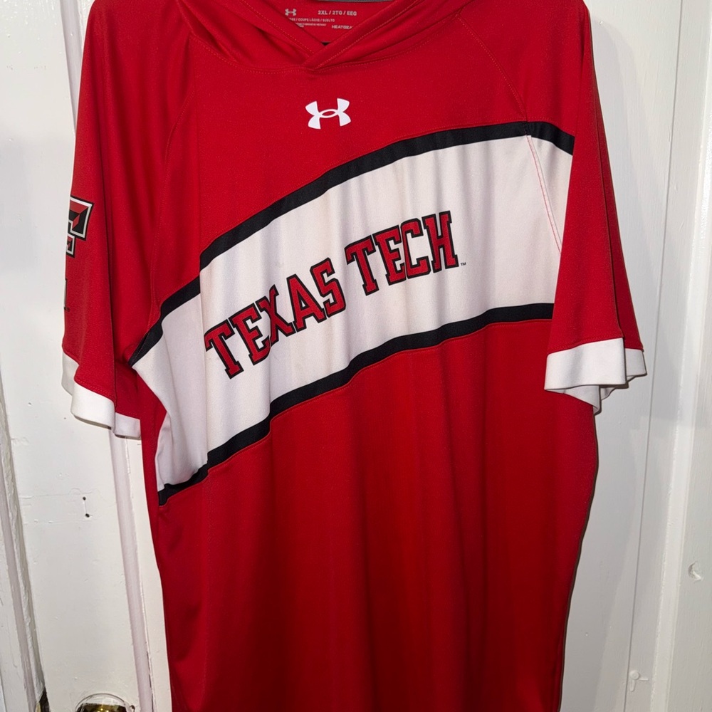 Under Armour Red and White Short Sleeve Hoodie